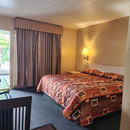 Econo Inn 克利尔沃特 外观 照片