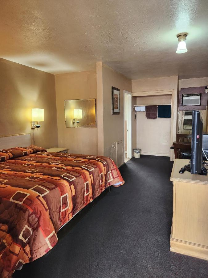 Econo Inn 克利尔沃特 外观 照片